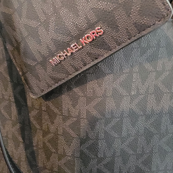 Brand new AUTHENTIC MICHAEL KORS BAG AND WALLET - Picture 6 of 13